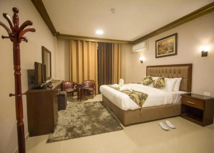 Grape Village Hotel