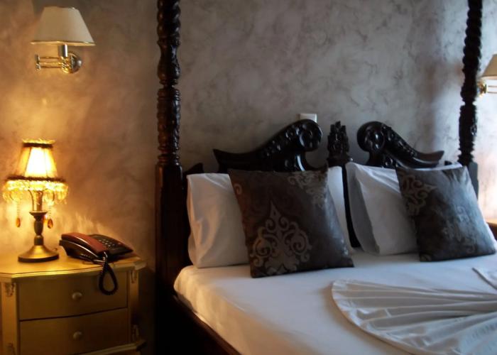 Anixi Boutique Hotel