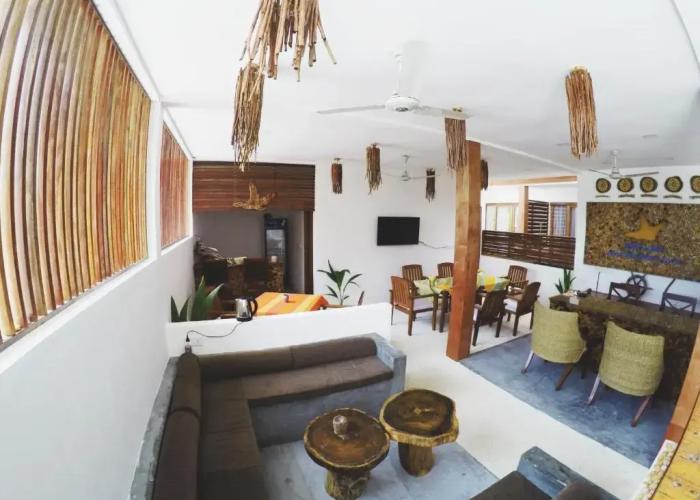 Dhiffushi White Sand Beach Hotel