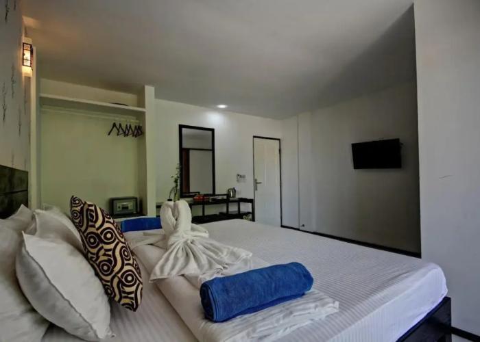 Crown Beach Hotel Maldives