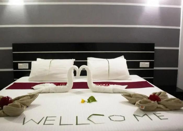 Crown Beach Villas Hotel