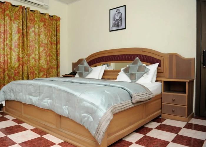 Mount Pleasant Inns & Apartment