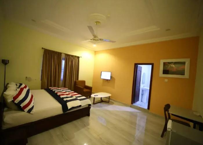 RiverBreeze Hotel