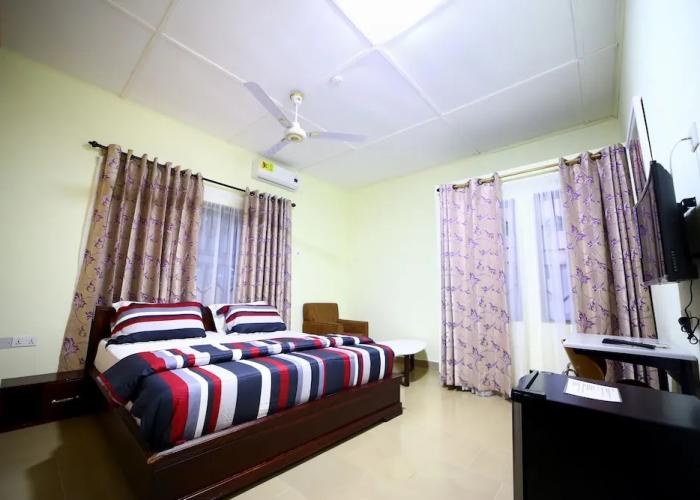 RiverBreeze Hotel