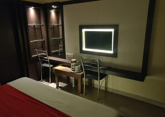 Hotel Rahul