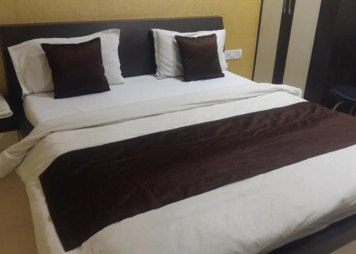 Hotel Rahul