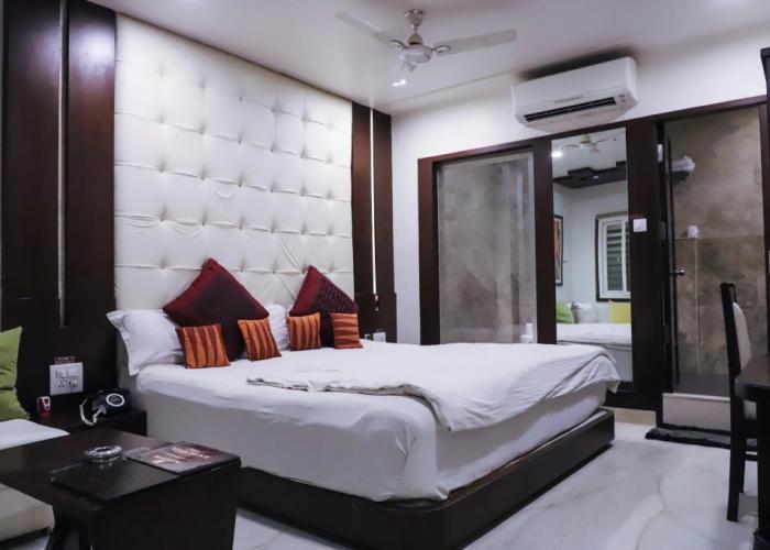 Hotel Vijan Palace Jabalpur