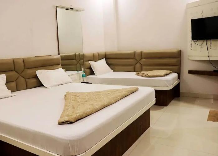 Hotel Gayatri Palace