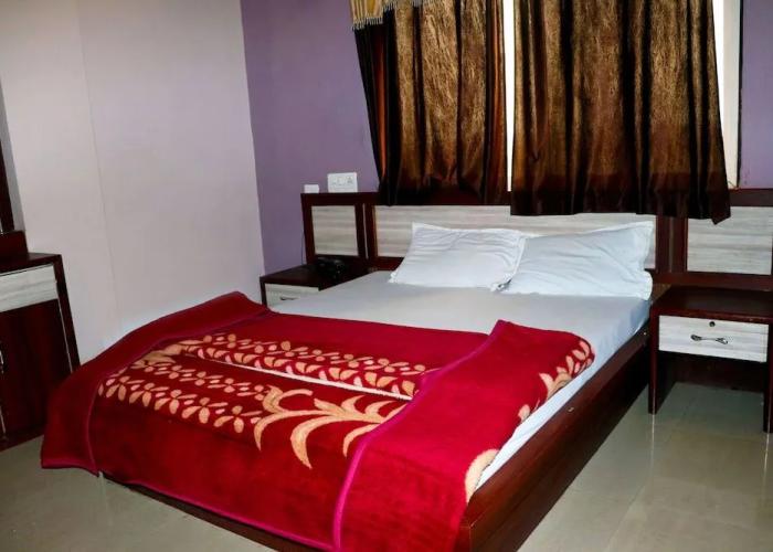 Hotel Raj Palace