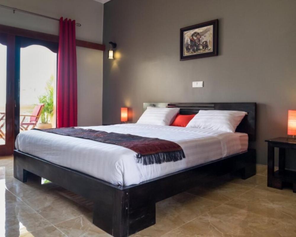 Riviera Hotel & Resort Kep