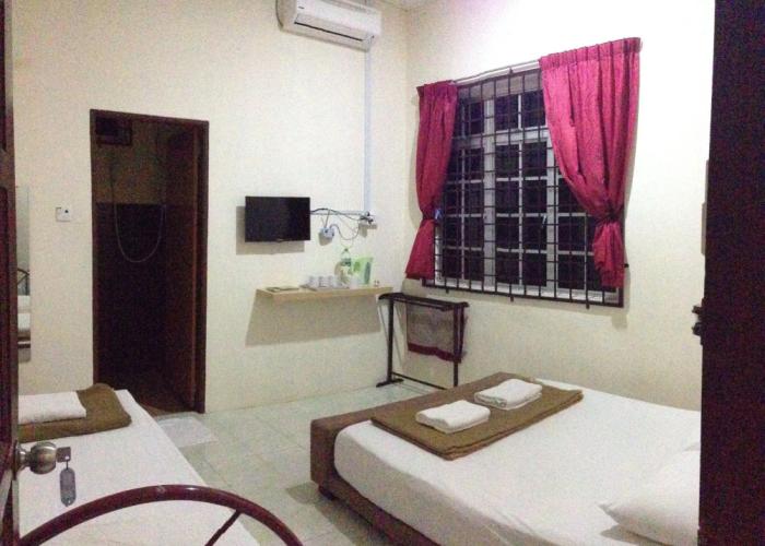 Semarak Beach Inn