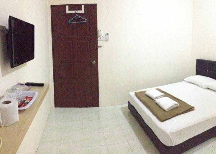 Semarak Beach Inn