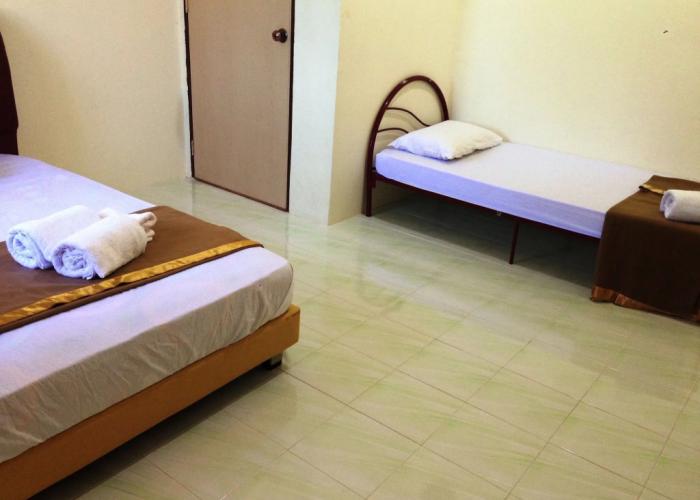 Semarak Beach Inn
