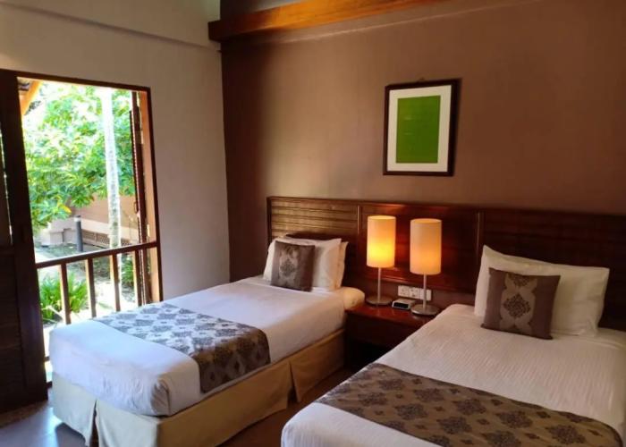 Ulek Beach Resort