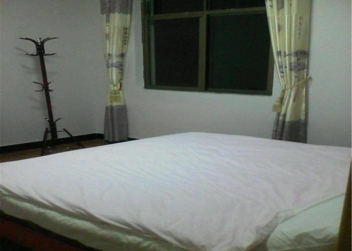 Tengchong Hongxing Hostel