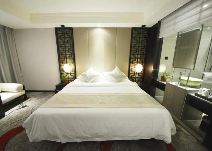 Dongfang Xuanyi Holiday Hotel