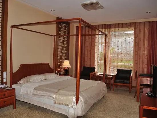 Tengchong Airport Sightseeing Hotel