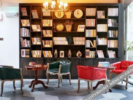 fanhua Light Luxury Inn