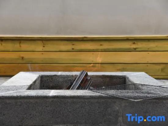 Yunqi Courtyard Hot Spring Inn