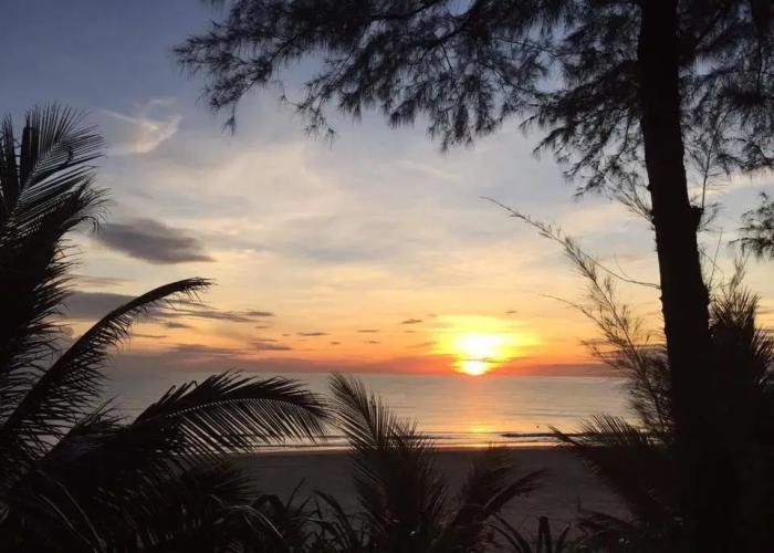 Lang Co Beach Resort
