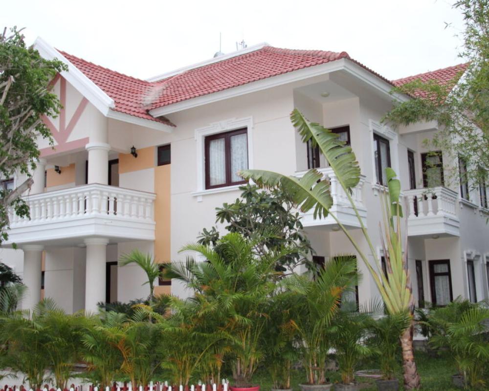 GM Doc Let Beach Resort & Spa