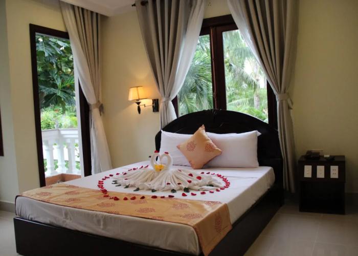 GM Doc Let Beach Resort & Spa