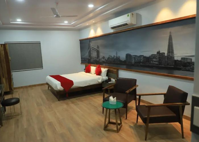Hotel Anand
