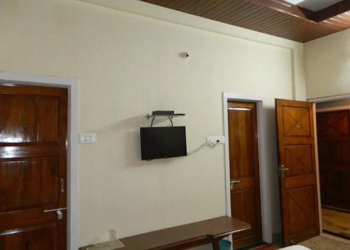 Hotel Shivani Palace