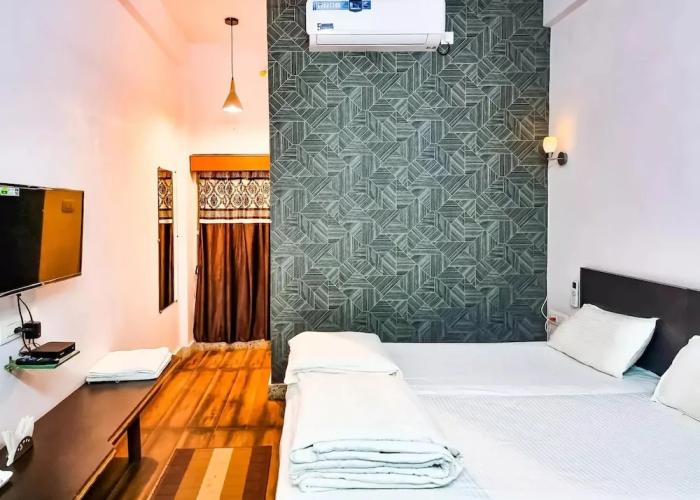 Hotel Shivani Palace