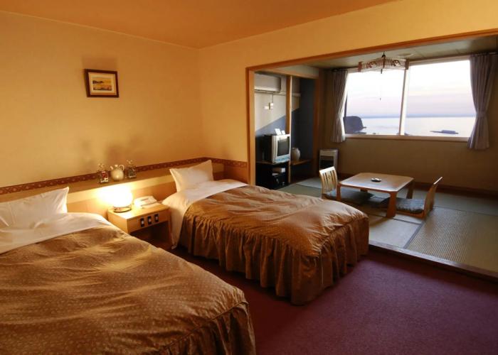 Shiretoko Yuhi No Ataruie Onsen Hostel