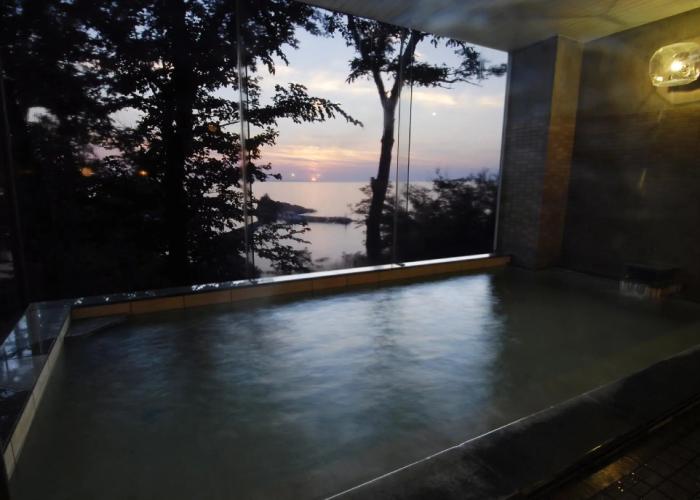 Shiretoko Yuhi No Ataruie Onsen Hostel