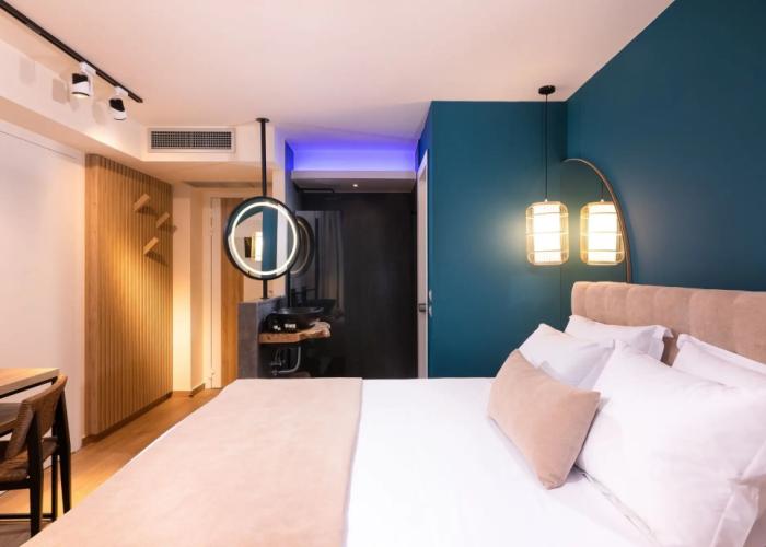 SKS Luxury Suites & Rooms