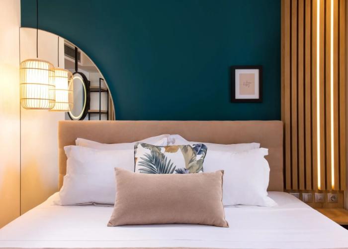 SKS Luxury Suites & Rooms