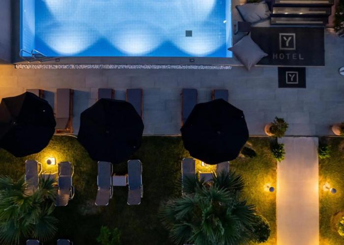 Yakinthos Hotel