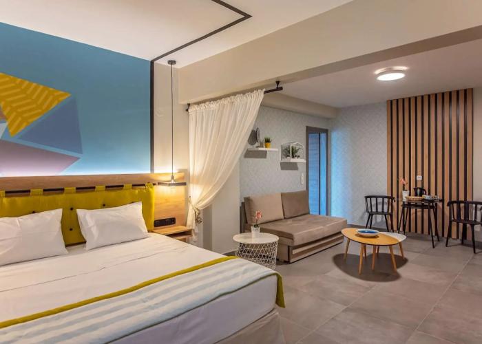 Mythic Summer Hotel