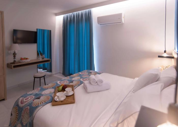 Mythic Summer Hotel