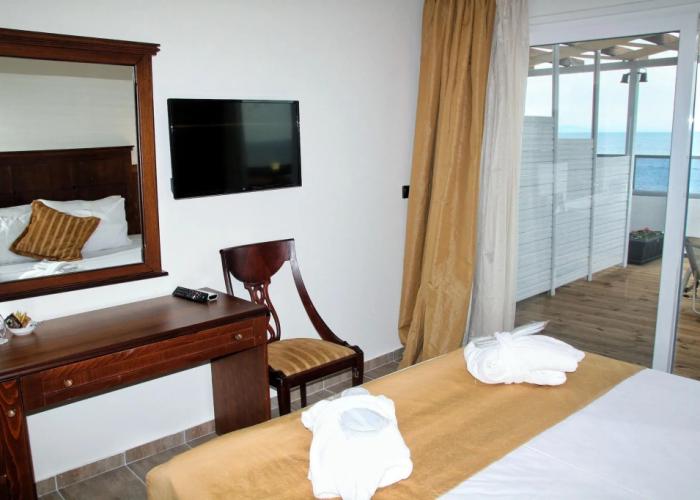 Paralia Beach Boutique Hotel