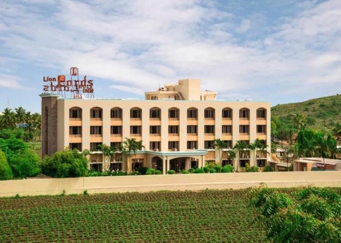 Lion Lords Inn Rajula