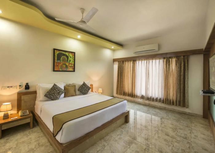 Lion Lords Inn Rajula