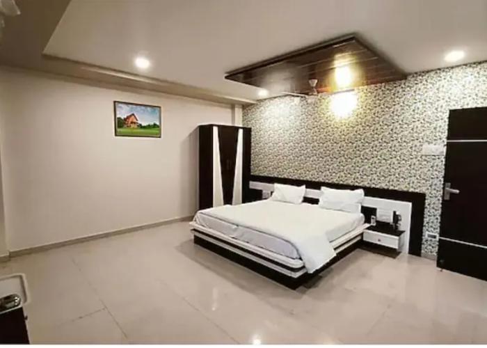 Hotel Tulsi Inn