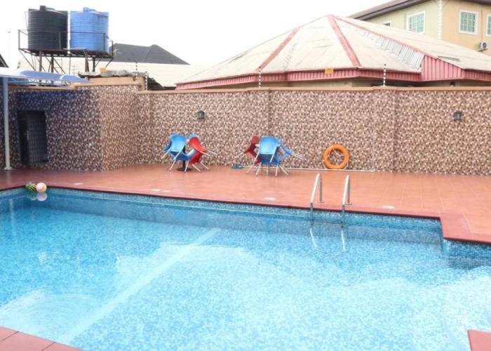 TommsVille Hotels