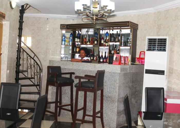 Cute Villa Hotel and Suites
