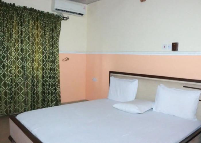 L & L Executive Hotels and Suites