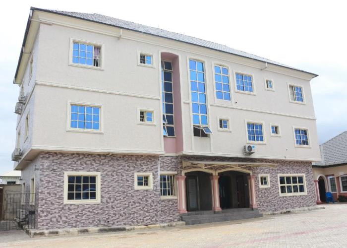 Emrosy Hotels