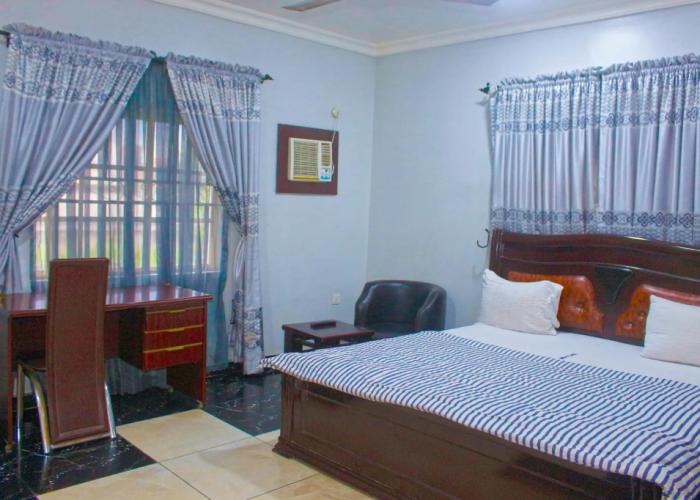 Emrosy Hotels