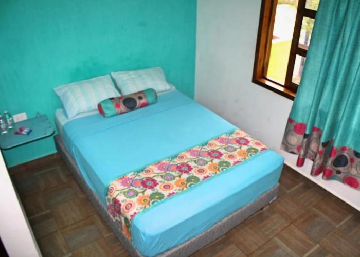 Yaxche Centro Hostal y Camping
