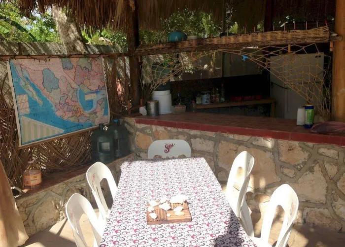 Yaxche Centro Hostal y Camping