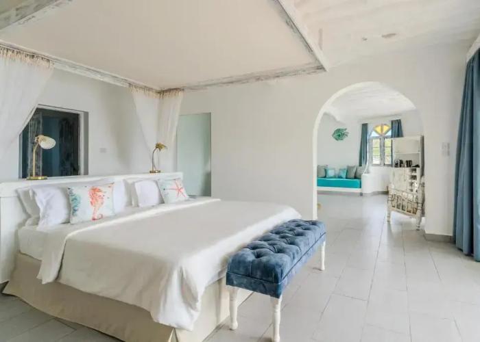 Chale Island Resort