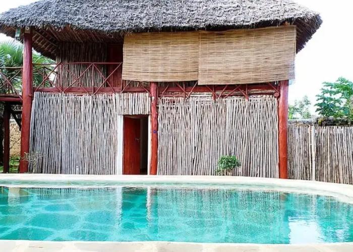 Diani Hostel