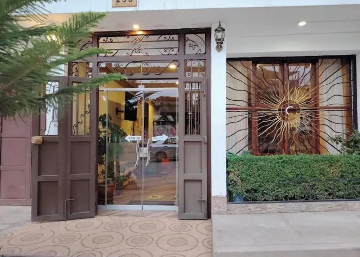 Hotel Golden Killa